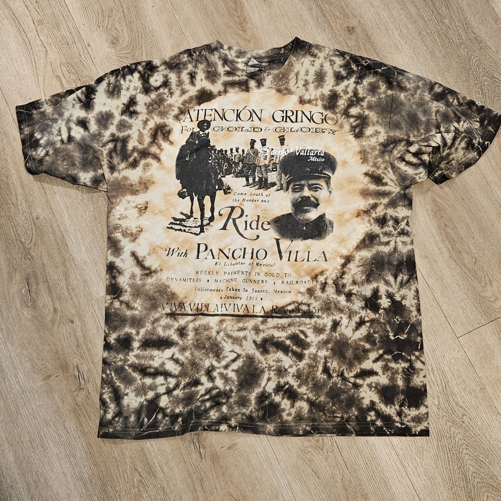 Tourist Tee
